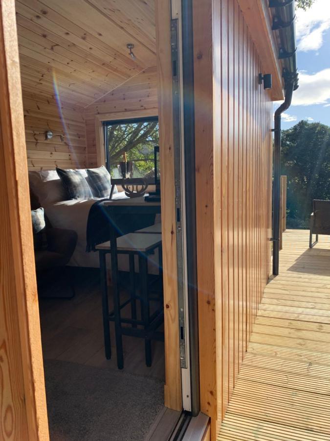River Huts, Highland River Retreat With Hot Tub Inverness Exterior photo