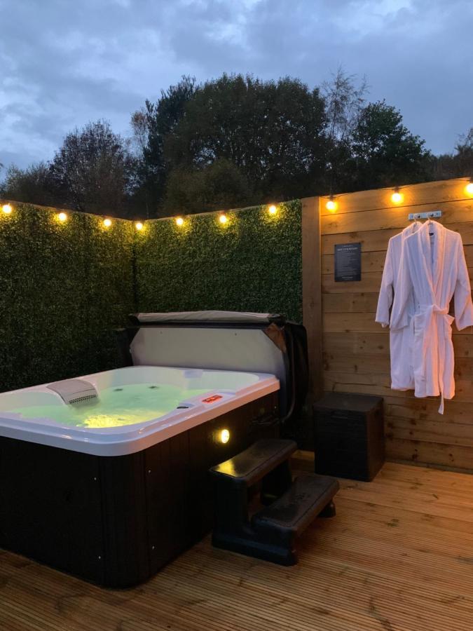 River Huts, Highland River Retreat With Hot Tub Inverness Exterior photo