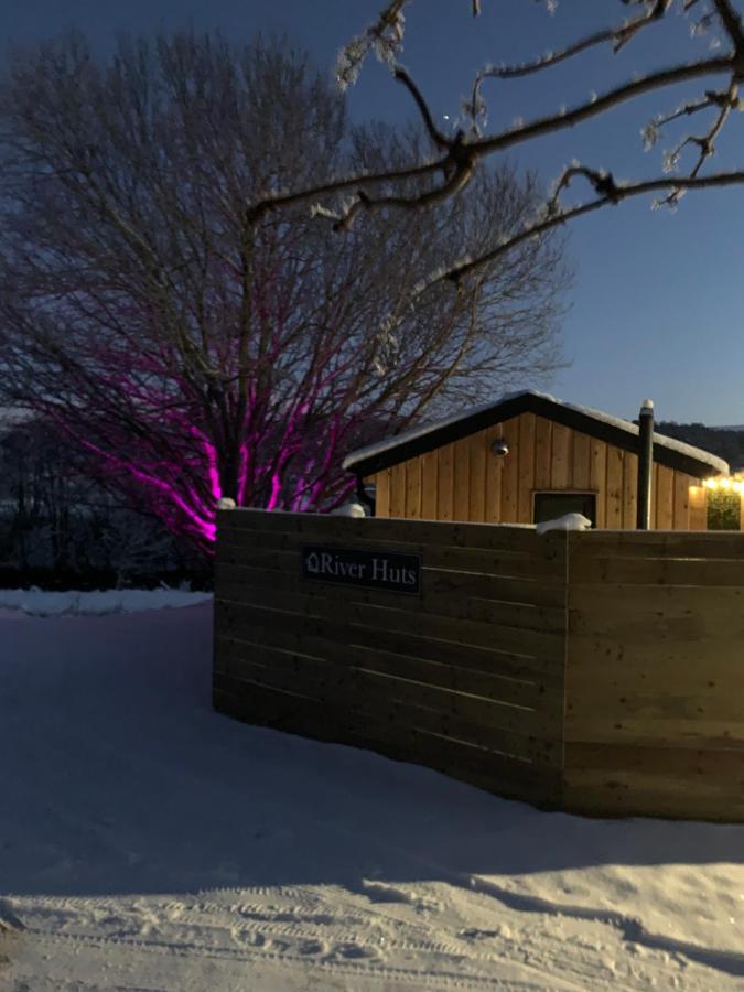 River Huts, Highland River Retreat With Hot Tub Inverness Exterior photo